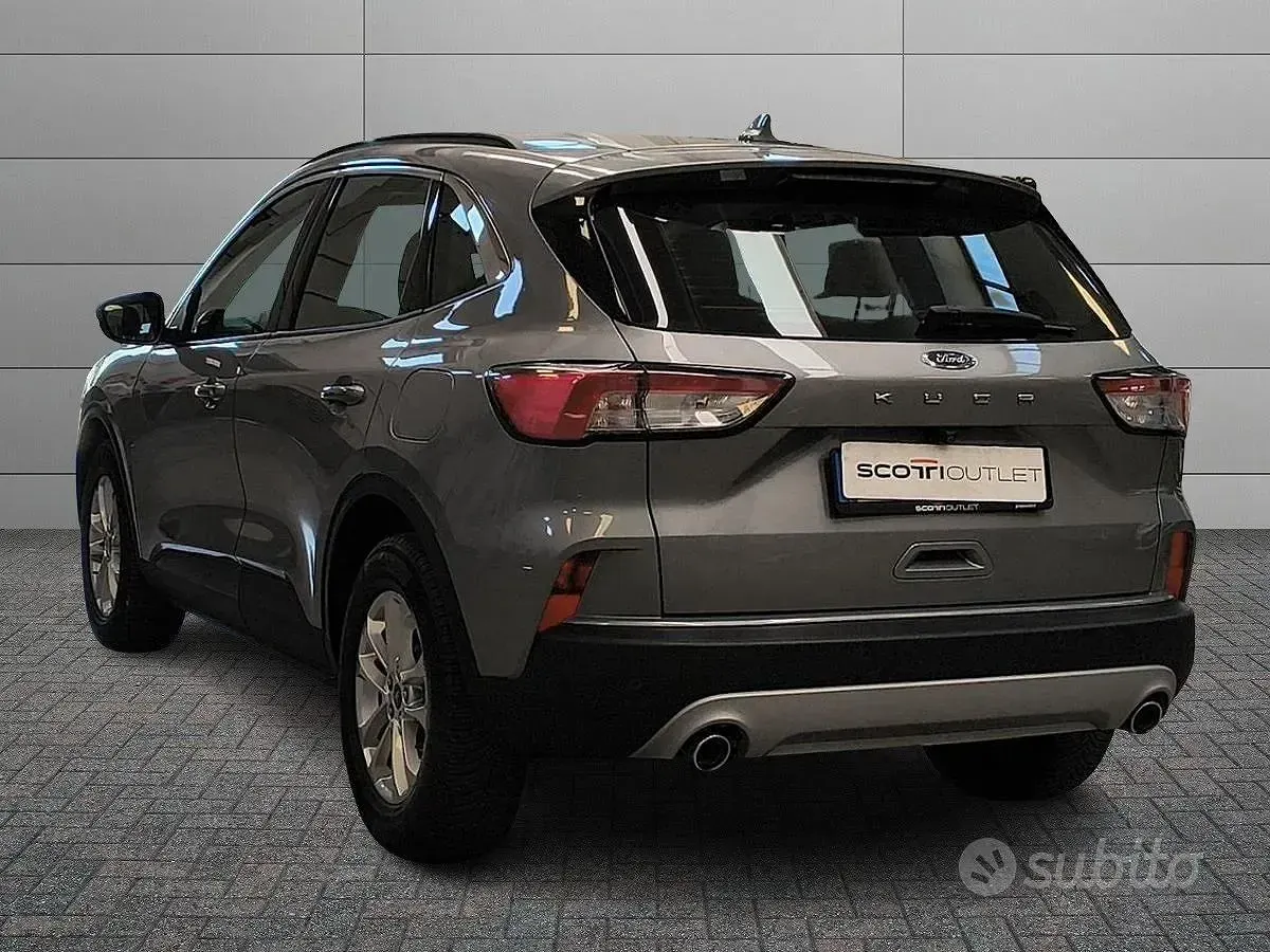 Usata Ford Kuga Business Edition 120 CV (88 kW) 2022 Grigio SUV