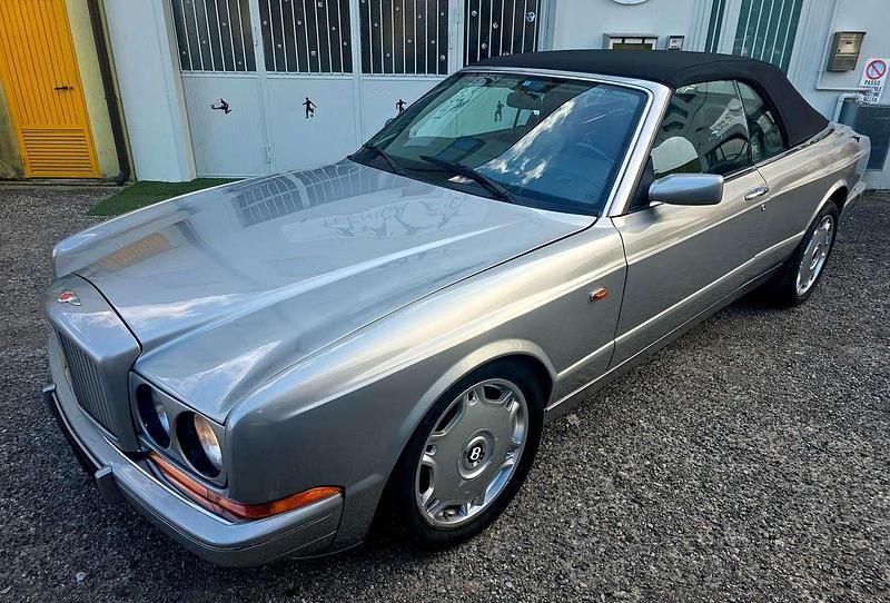 Usata Bentley Azure 394 CV (289 kW) 1996 Grigio Cabrio