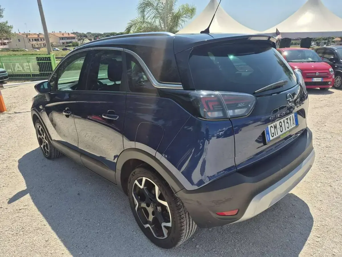Usata Opel Crossland Ultimate 131 CV (96 kW) 2023 Blu/azzurro SUV