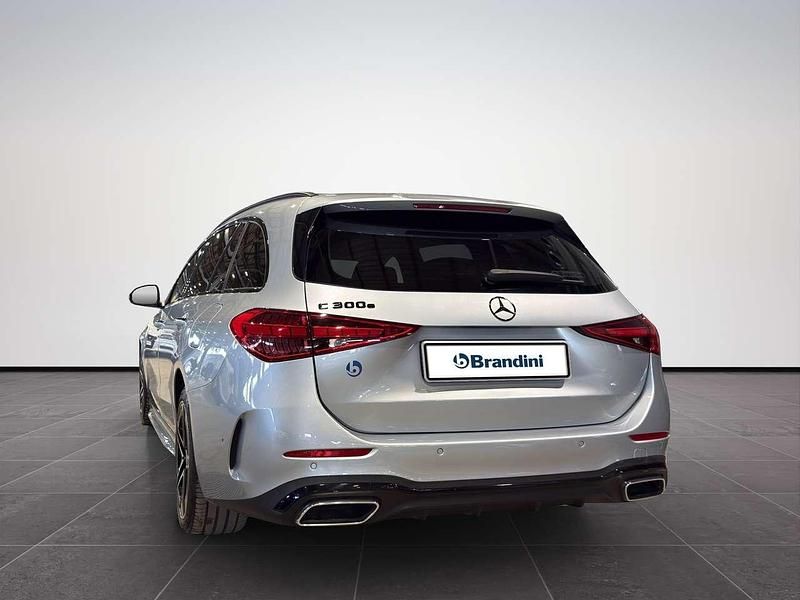 Usata Mercedes C300e Premium Plus 204 CV (150 kW) 2022 Argento Station wagon