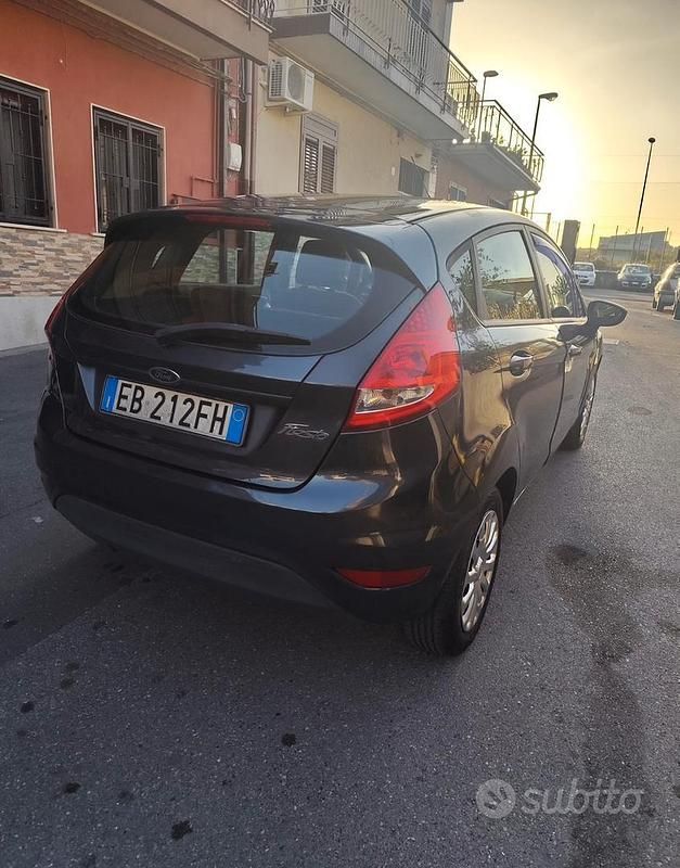 Usata Ford Fiesta 2010 Blu Utilitaria