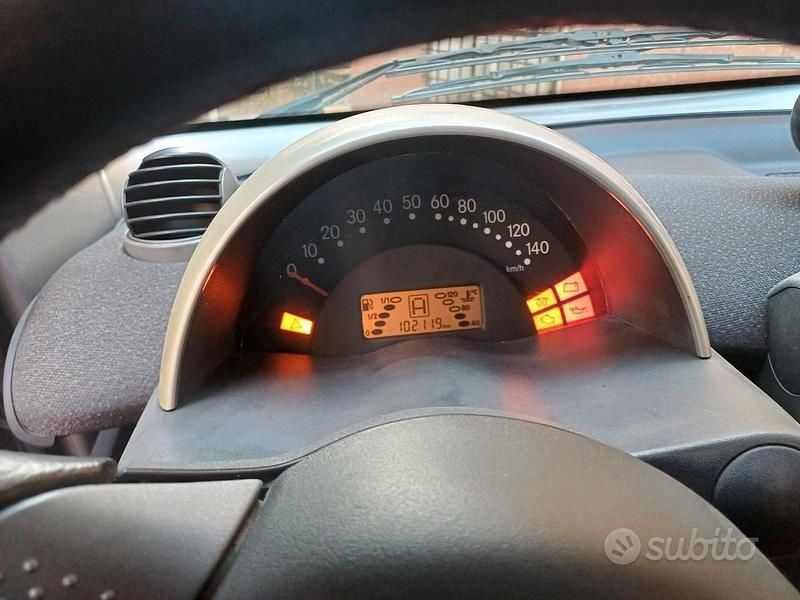 Usata Smart ForTwo Coupé 54 CV (39 kW) 2000 Grigio Coupé