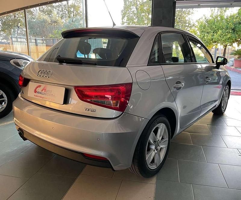Usata Audi A1 Sportback Ambition 122 CV (89 kW) 2015 Grigio Utilitaria