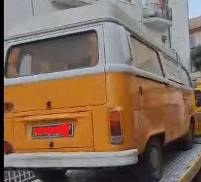 Usata VW T2 50 CV (36 kW) 1977 Arancione Furgone