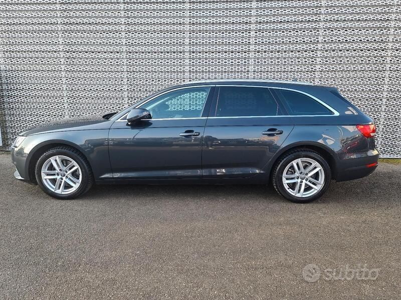 Usata Audi A4 Business Plus 150 CV (110 kW) 2018 Grigio Station wagon