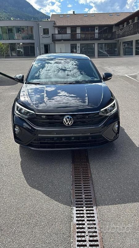 Usata VW Taigo R-line 110 CV (80 kW) 2024 Nero SUV