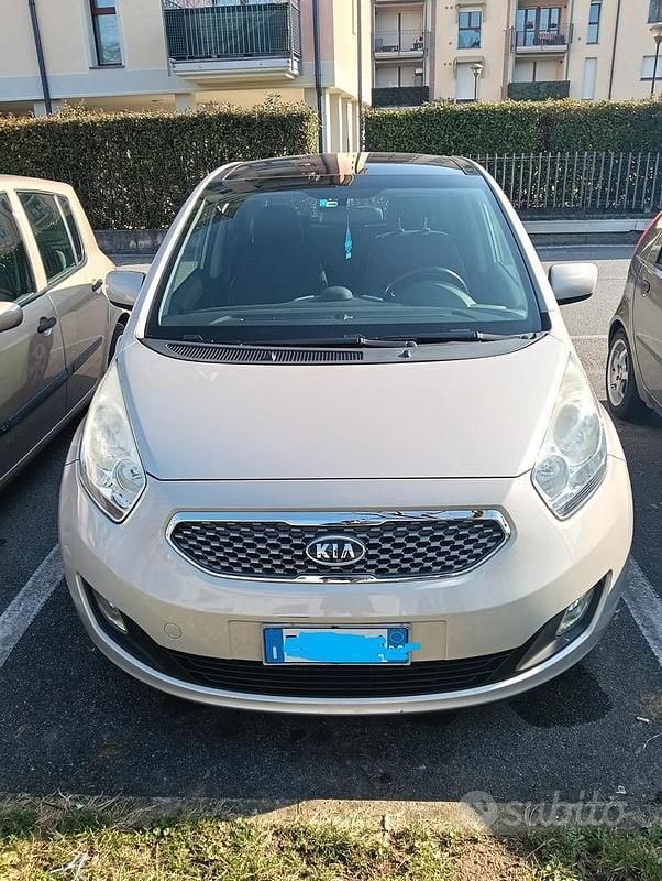 Usata Kia Venga 2010 Grigio Utilitaria