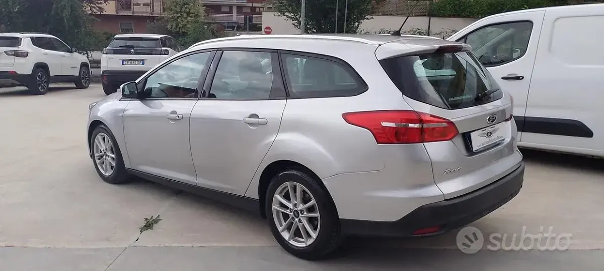 Usata Ford Focus Titanium 120 CV (88 kW) 2015 Grigio Station wagon
