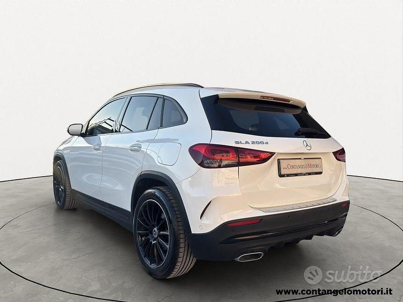 Gebraucht Mercedes GLA220 Premium 190 PS (139 kW) 2020 Weiß SUV