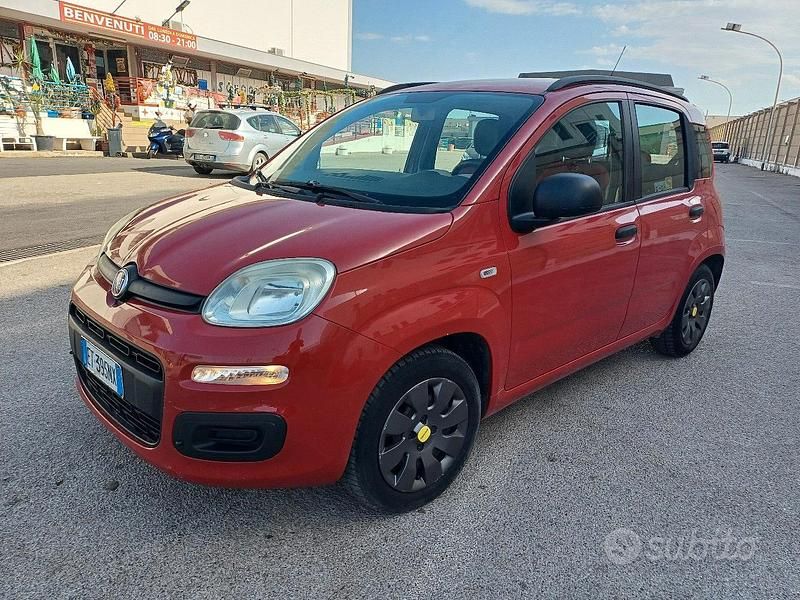 Usata Fiat Panda 69 CV (50 kW) 2014 Rosso Utilitaria