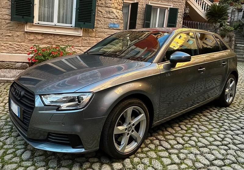 Usata Audi A3 Business 150 CV (110 kW) 2020 Grigio Berlina