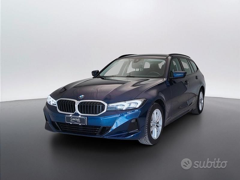 Usata BMW 320e 190 CV (139 kW) 2024 Blu Station wagon