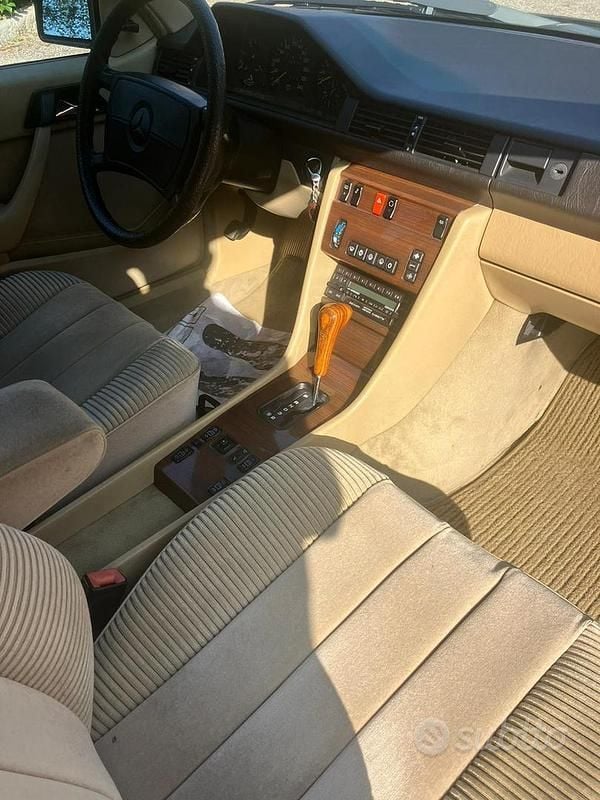 Usata Mercedes E300 1987