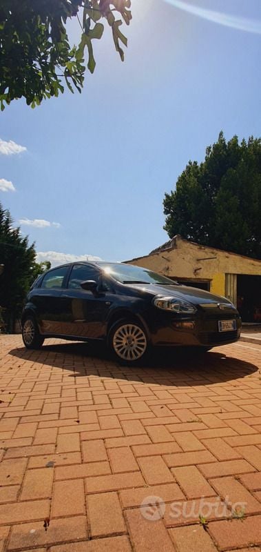 Usata Fiat Punto Evo Dynamic 65 CV (47 kW) 2010 Grigio Utilitaria