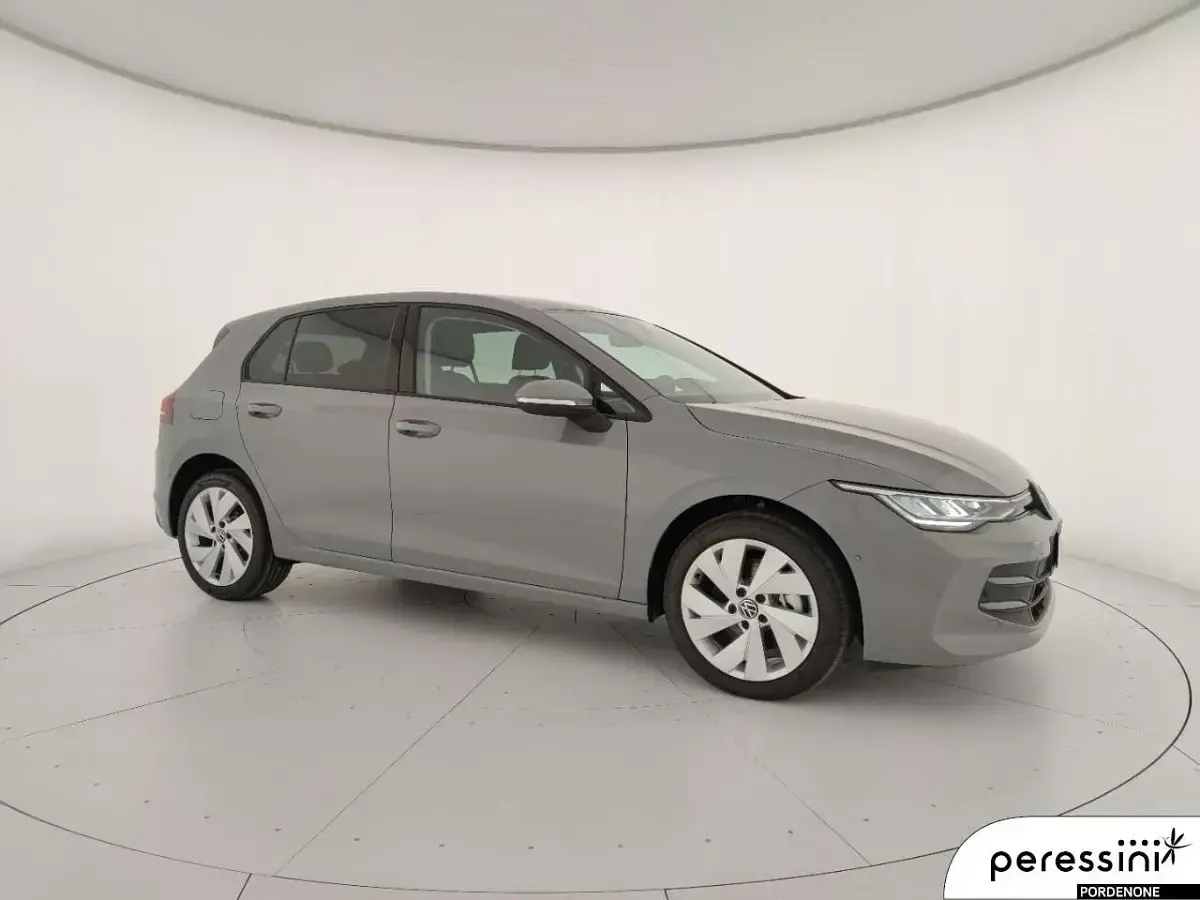 Nuova VW Golf VIII Edition 116 CV (85 kW) 2026 Moonstone grey Berlina