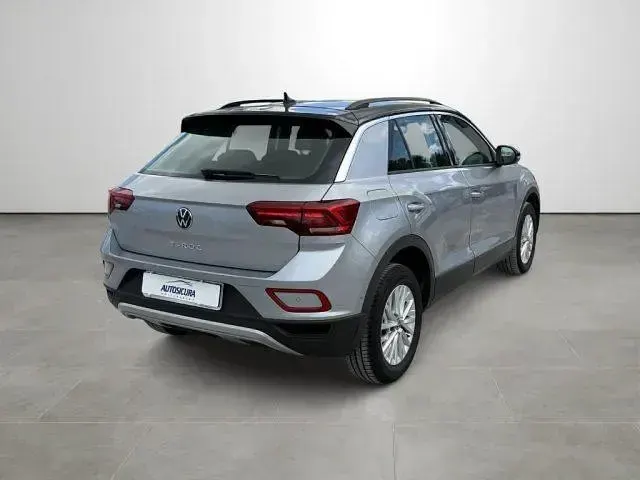 Usata VW T-Roc Life 116 CV (85 kW) 2025 Argento SUV