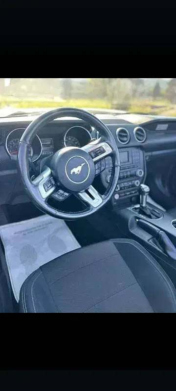 Usata Ford Mustang Convertible 421 CV (309 kW) 2015 Cabrio