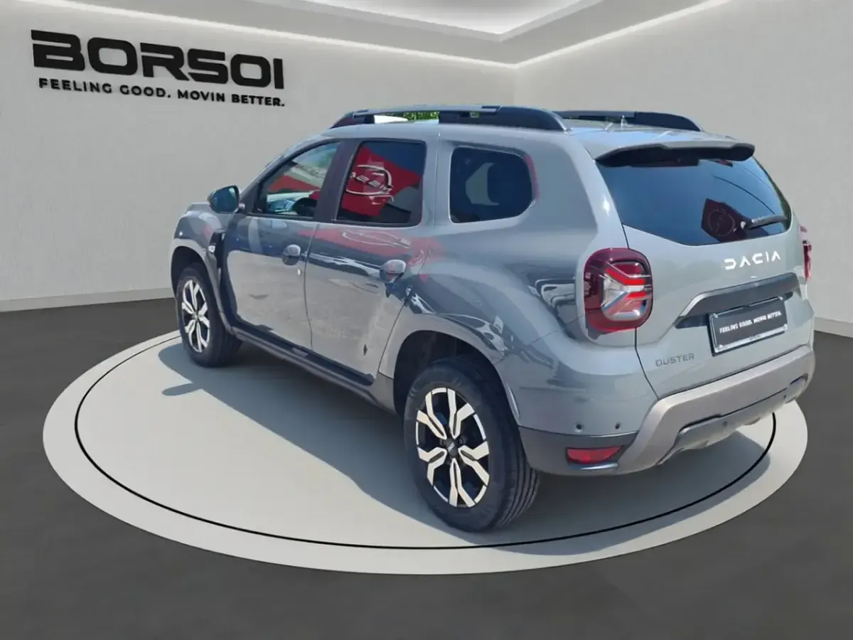 Usata Dacia Duster Journey 101 CV (74 kW) 2023 Grigio ceramica SUV