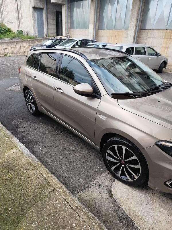 Usata Fiat Tipo Lounge 120 CV (88 kW) 2018 Station wagon