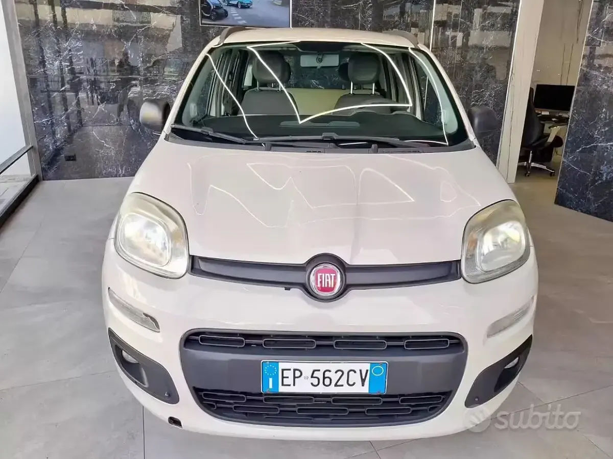 Usata Fiat Panda Lounge 84 CV (61 kW) 2012 Utilitaria