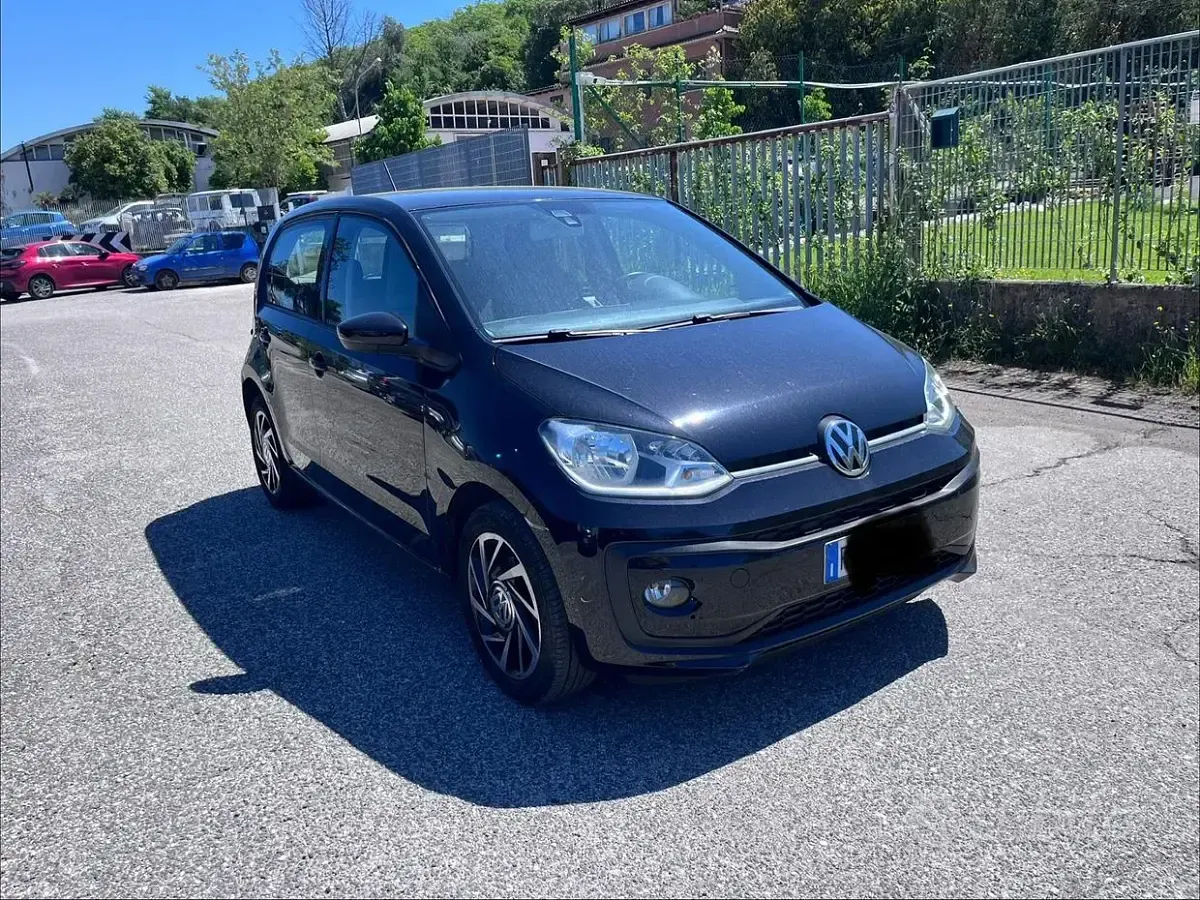 Usata VW up! Move 75 CV (55 kW) 2019 Nero Utilitaria