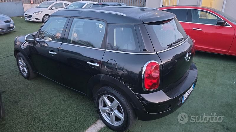 Usata Mini Countryman 90 CV (66 kW) 2011 Nero SUV