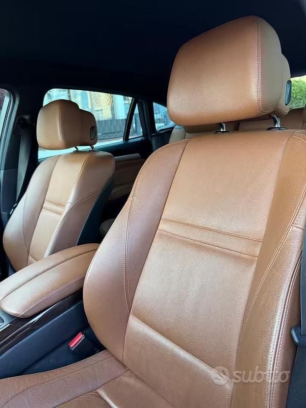 Begagnad BMW X6 306 HK (225 kW) 2011 Grå SUV