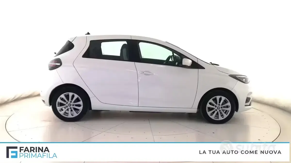 Usata Renault Zoe Zen 50 kW (69 CV) 2020 Bianco Utilitaria
