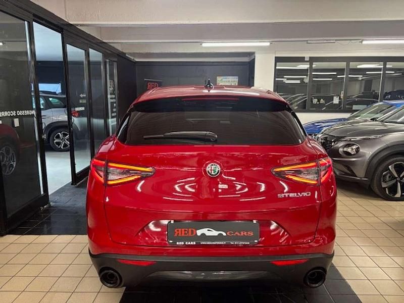 Usata Alfa Romeo Stelvio Sprint 160 CV (117 kW) 2024 Rosso SUV