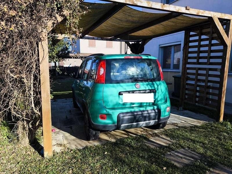 Usata Fiat Panda 4x4 75 CV (55 kW) 2014 Verde Utilitaria