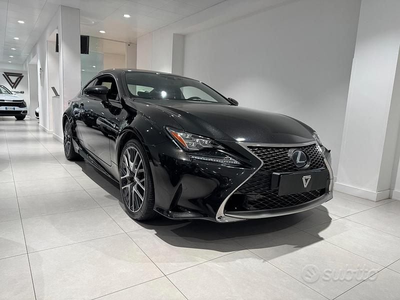 Usata Lexus RC300h Sport Line 181 CV (133 kW) 2016 Nero Coupé