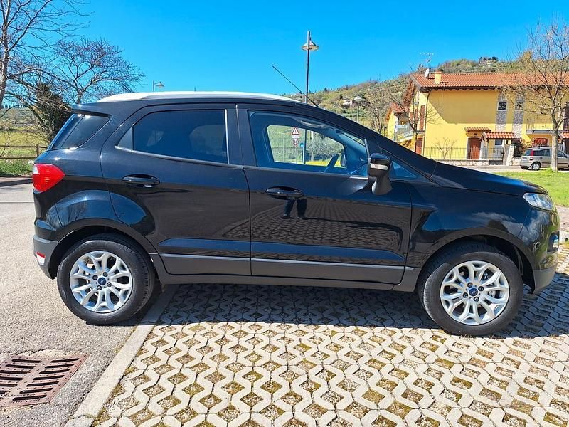 Usata Ford Ecosport Titanium 99 CV (72 kW) 2017 Nero SUV