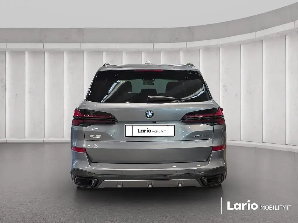 Usata BMW X5 M Sport 297 CV (218 kW) 2023 Grigio SUV