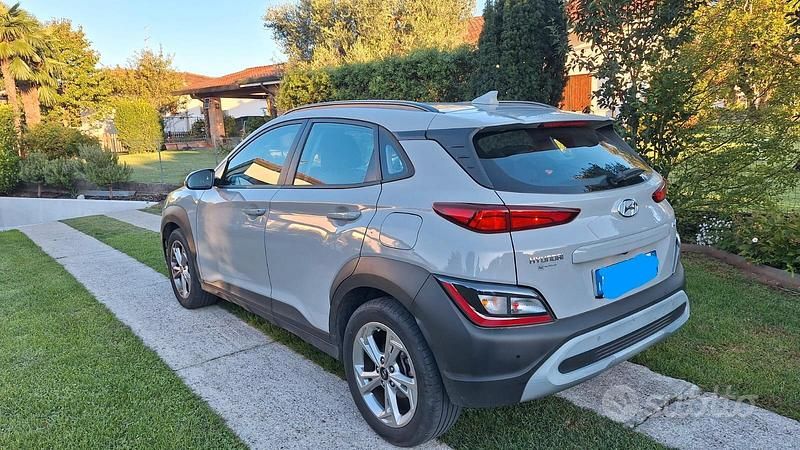 Usata Hyundai Kona 120 CV (88 kW) 2023 Grigio SUV
