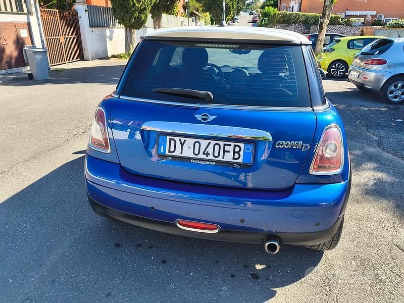 Usata Mini Cooper D 109 CV (80 kW) 2009 Blu Utilitaria