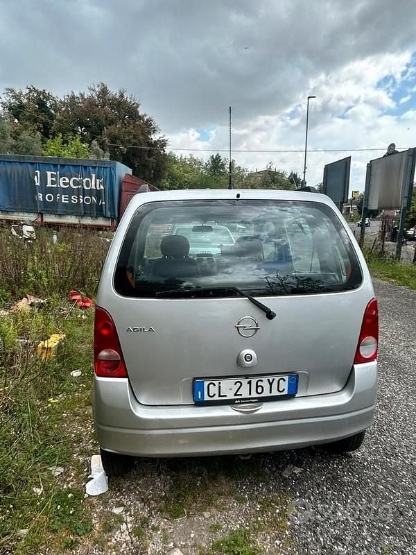 Usata Opel Agila 60 CV (44 kW) 2004 Monovolume