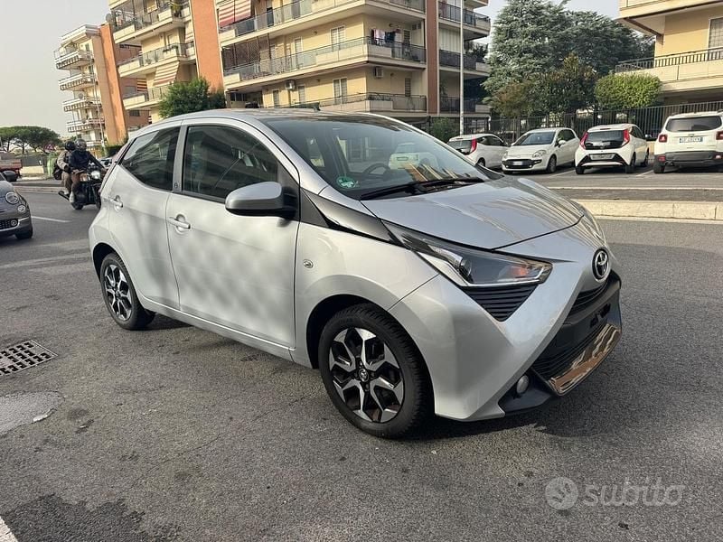 Brugt Toyota Aygo Connect Style 72 HK (52 kW) 2020 Grå Hatchback