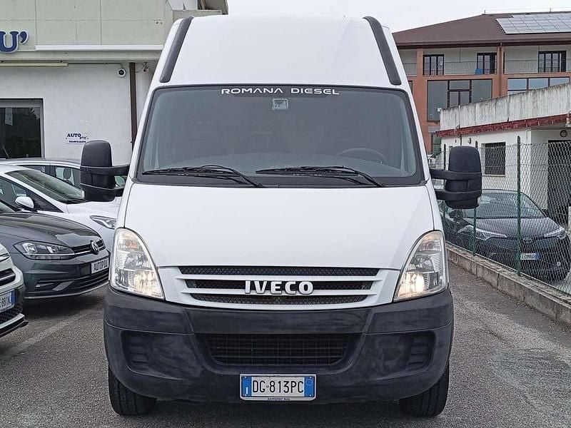 Usata Iveco Daily 97 CV (71 kW) 2007 Bianco Furgone