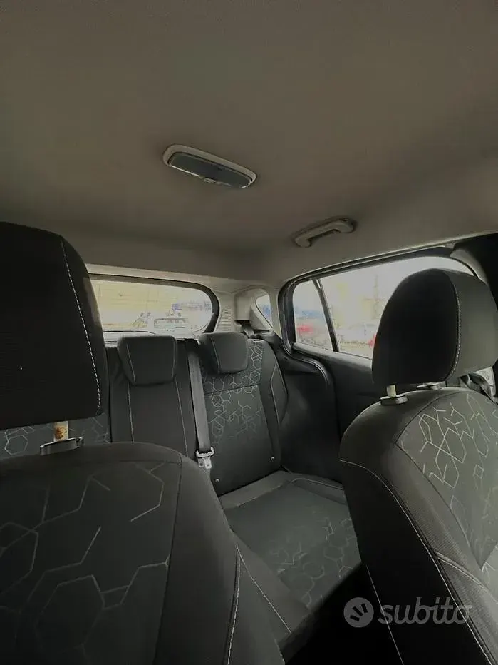 Usado Ford B-MAX 75 CV (55 kW) 2013 Gris Monovolumen
