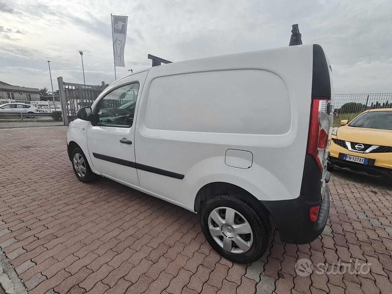 Usata Nissan NV250 116 CV (85 kW) 2021 Bianco(met.) Furgone