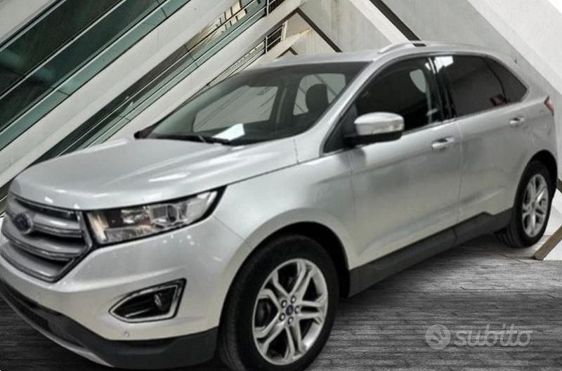Usata Ford Edge Titanium 210 CV (154 kW) 2016 Grigio SUV