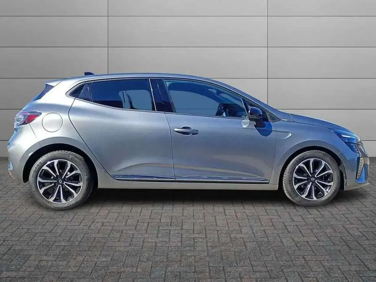 Usata Renault Clio V Techno 91 CV (66 kW) 2025 Other Utilitaria