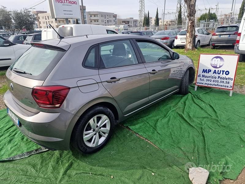 Usata VW Polo Comfortline 95 CV (69 kW) 2019 Grigio Utilitaria