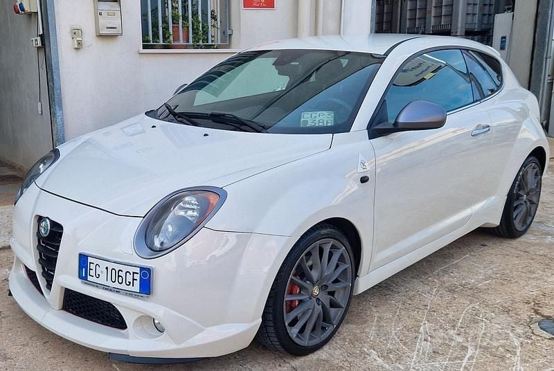 Usata Alfa Romeo MiTo 170 CV (125 kW) 2010 Bianco Utilitaria