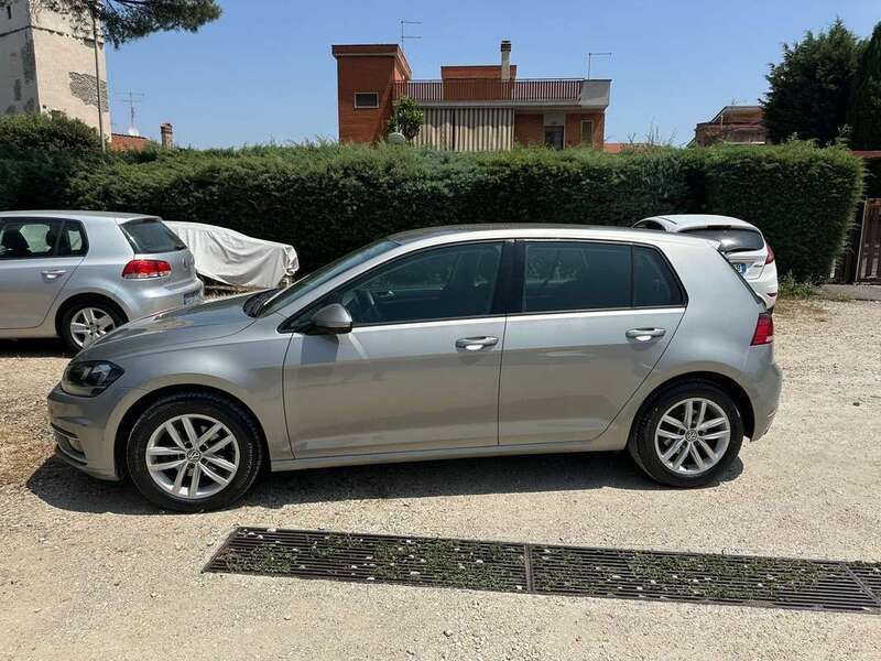 Usata VW Golf VII Business 110 CV (80 kW) 2017 Argento Berlina