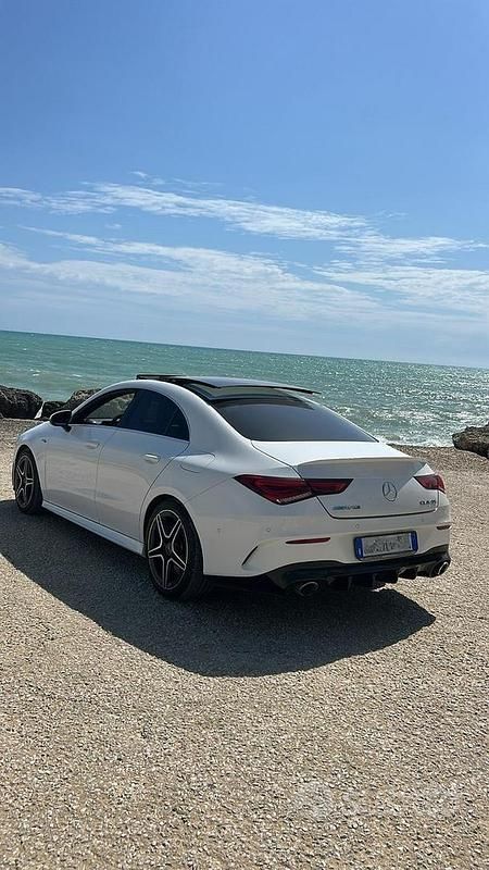 Usata Mercedes CLA35 AMG AMG 306 CV (225 kW) 2019 Bianco Coupé