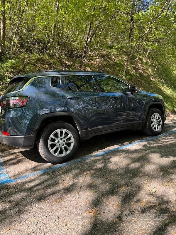 Usata 2022 Jeep Compass SUV | 18.000 € (Super prezzo) - Immagine 1/4