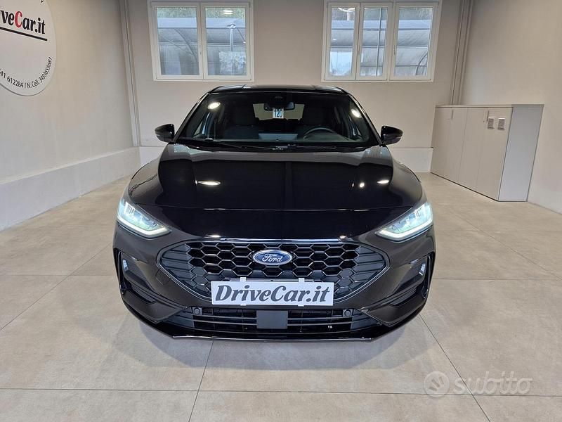 Usata Ford Focus ST 116 CV (85 kW) 2025 Nero Berlina