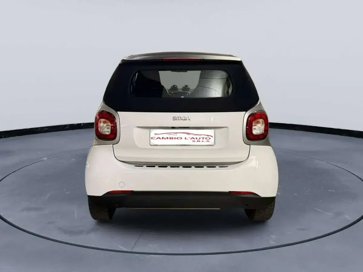 Usata Smart ForTwo Cabrio Prime 90 CV (66 kW) 2019 Bianco Cabrio