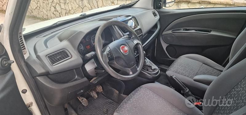 Usata Fiat Doblò Active 105 CV (77 kW) 2014 Bianco Monovolume